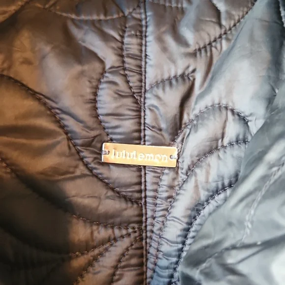 Lululemon | Rare Reversible Quilted Puffer Vest - Picture 5 of 17